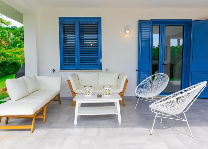 Willa Calalunga Pietragrande - Seaside Paradise Haven *