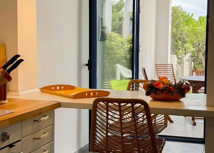 Villa Calalunga Pietragrande - Seaside Paradise Haven