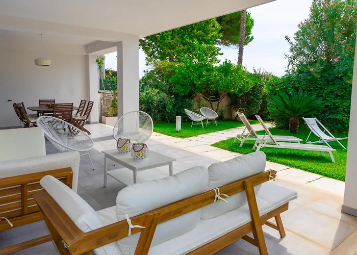 Villa Calalunga Pietragrande - Seaside Paradise Haven *